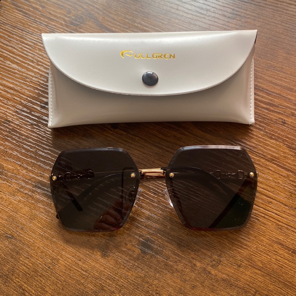 Sunglasses NIB☀️